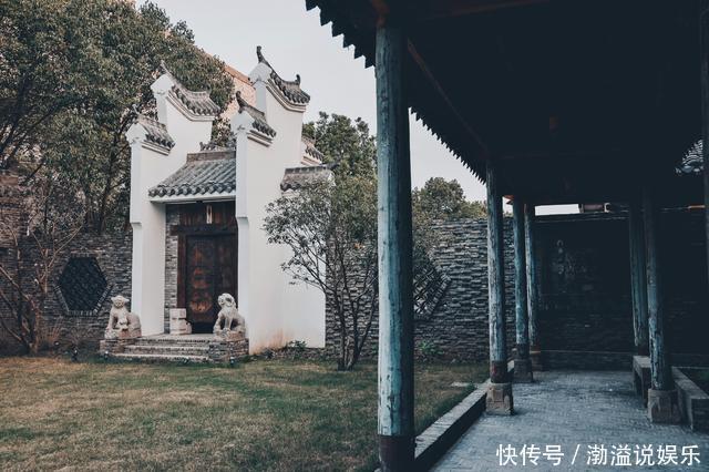 美国男子来华留学,收藏10万件中国古董,40年后身家轻松过亿