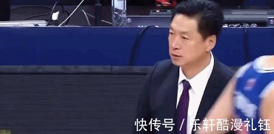 上海队|不讲武德,国骂回怼!李春江不惯着马布里的臭毛病为本土教练立威
