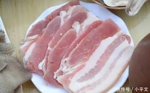 上五花肉 和 下五花肉 有什么区别 不懂你的猪肉白吃了 粉紫色