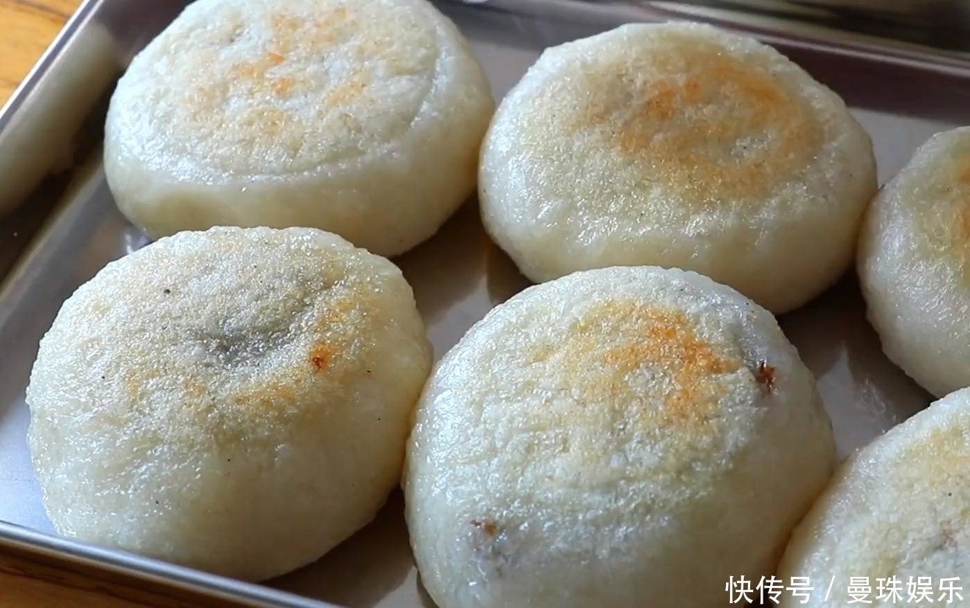 糯米糍粑|手工糯米糍粑糕南方特色做法，红糖流心馅，香甜软糯，简单易学