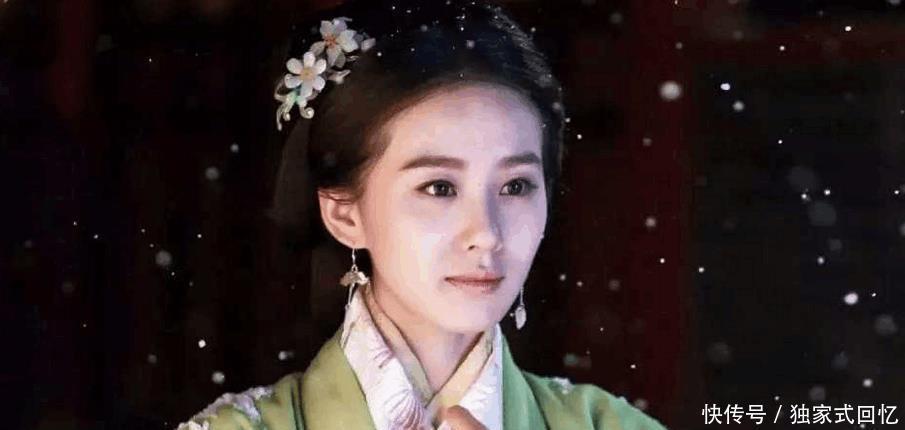 王巩|苏轼问小妾可曾后悔, 她回复了八个字, 苏轼挥笔写出千古名篇！