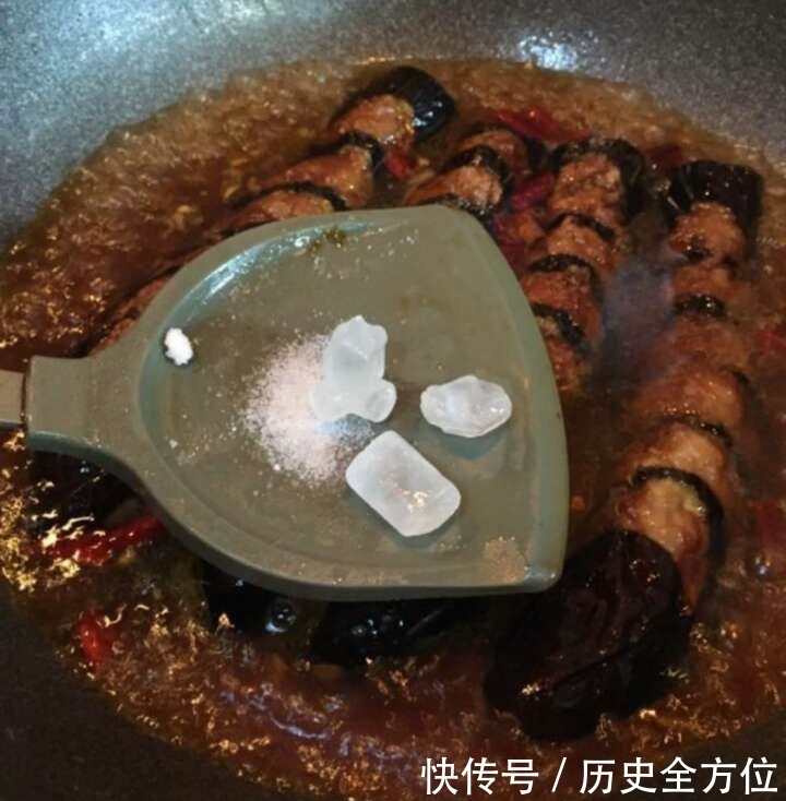 简单|茄子别总是红烧和油胡了,这个新做法超简单,而且特别的下饭