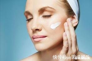 毛巾 女人不管奔几,洗脸后要懂得“3不要”,不然再贵护肤品也白用