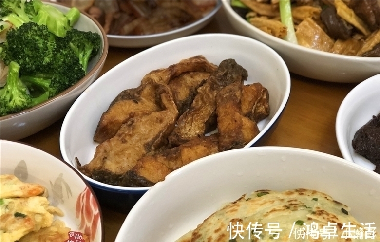 葱油饼|周日在亲戚家聚餐，亲戚做了六款客家菜，大家吃得尽兴又满足