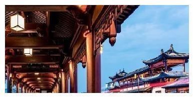 王彦泓!明代俊杰的一首无题诗,全文不提一个愁字,字里行间却充满了悲愁