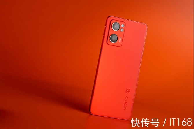 oppo|OPPO Reno7红丝绒新年版火热开售：虎年独享，颜值爆表！