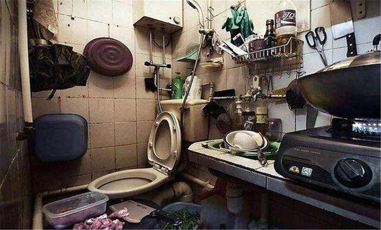 小丽|勇气可嘉一家三口住24平房间,厨房用来当卧室,父母还生二胎