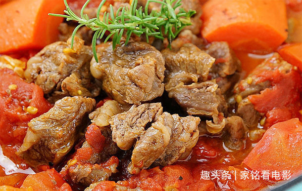 西红柿|孩子开心昨夜下雨后降温可以泡在水里,多吃暖身菜,开胃补钙强身!