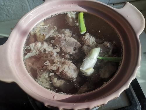 三九天别错过这碗汤，它营养“赛人参”营养滋补，暖心暖身还暖胃