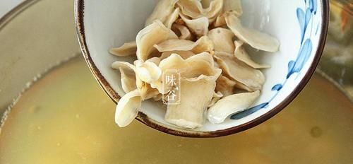 夏天多给家人煮这粥，清热解暑，营养易吸收，助你清凉过一夏