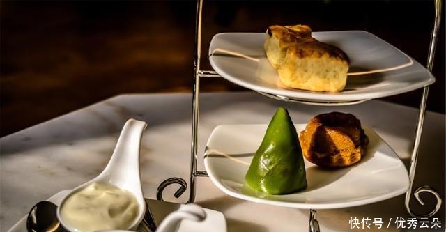 这个地方的人一整天都泡在“茶”里,原来喝茶不止为茶还有别的