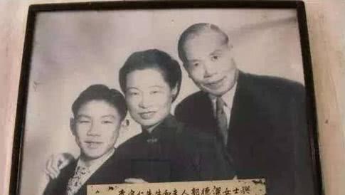 独子|母亲100岁寿辰，独子却噙着泪水说：“100岁了，却守了70年活寡”