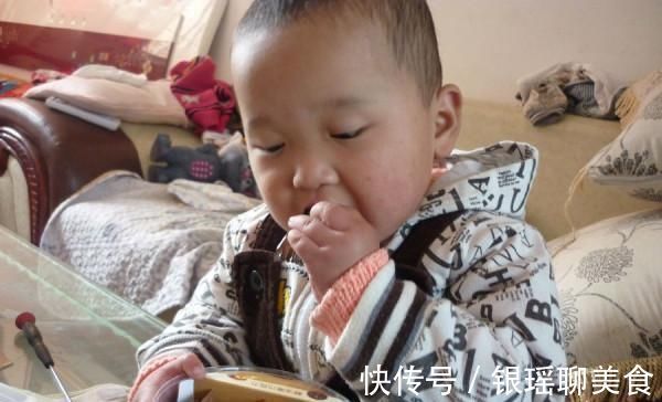 告诫|儿科医生告诫2件事堪称宝宝脾胃杀手,很多家长在做,简直坑娃