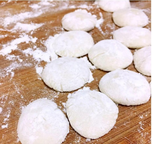 它比饺子还好吃!又香又酥超简单