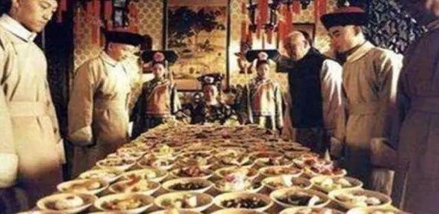 回忆|古代皇帝最后吃不完的菜都去哪里了?溥仪这样回忆