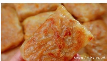 简直|免揉面,外脆里嫩巨好吃的鸡胸肉土豆丝卷饼,简直好吃到起飞!
