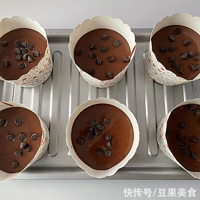 这道家常菜巧克力玛芬蛋糕,小白也能变大厨
