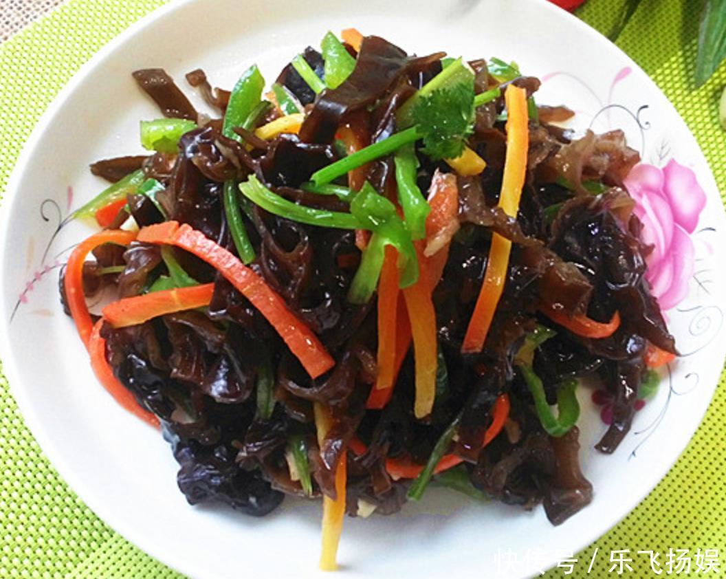 年夜饭别光吃大鱼大肉，凉菜不能少，清凉开胃解油腻，记得备两道