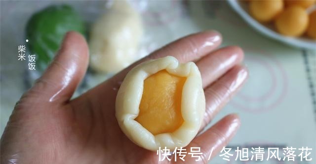 冰皮月饼|中秋节月饼，不用烤箱也能做，蒸一蒸，细腻滋润更好吃！