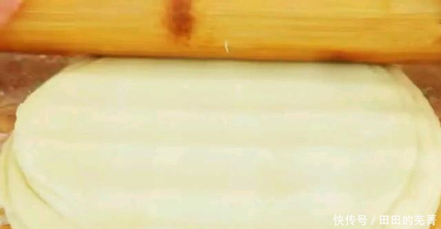 春天到了,教你春卷新做法,不揉面不油炸,层层酥脆又健康