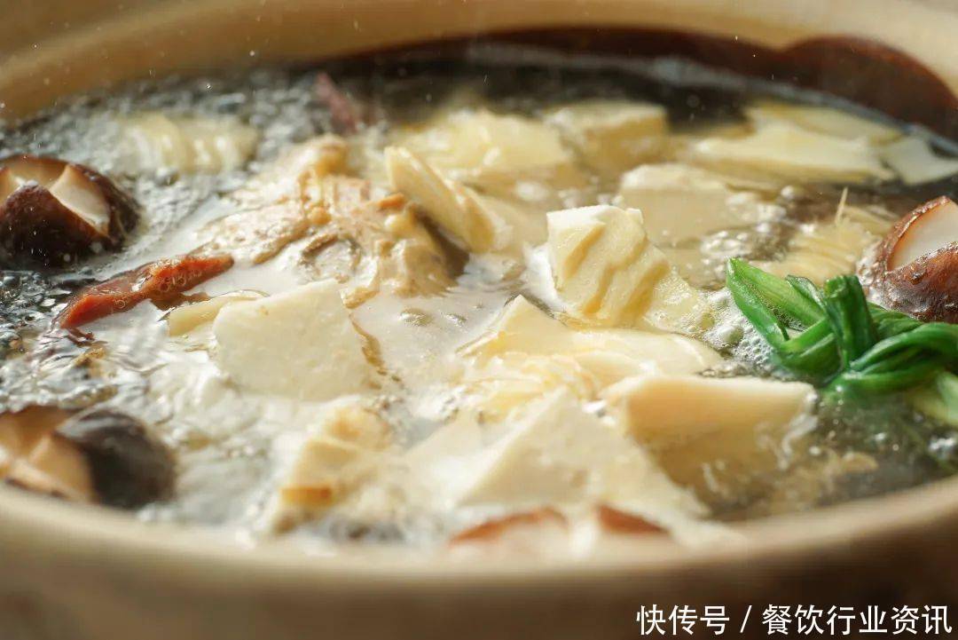  一年吃掉6000万份！这菜滋补又暖身，一上桌眉毛都被它香掉！