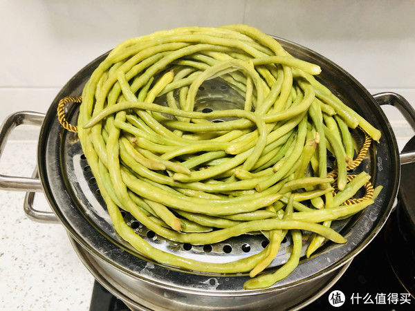 干菜|夏天遇到此菜我从不手软，一次买几十斤，晒成干菜留着冬天炖肉吃