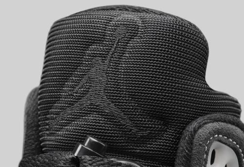 这个配色厉害了！简直就是 OW x AJ5 的兄弟！