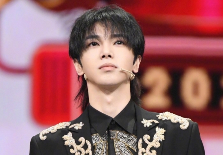 继世界级音乐被嘲后,华晨宇终证明自己,不仅仅是专辑销量冠军