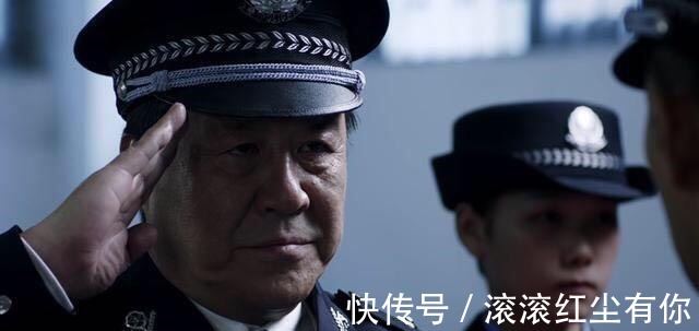 离职|《重生》大结局秦驰离职,全员敬礼相送,场面太感人