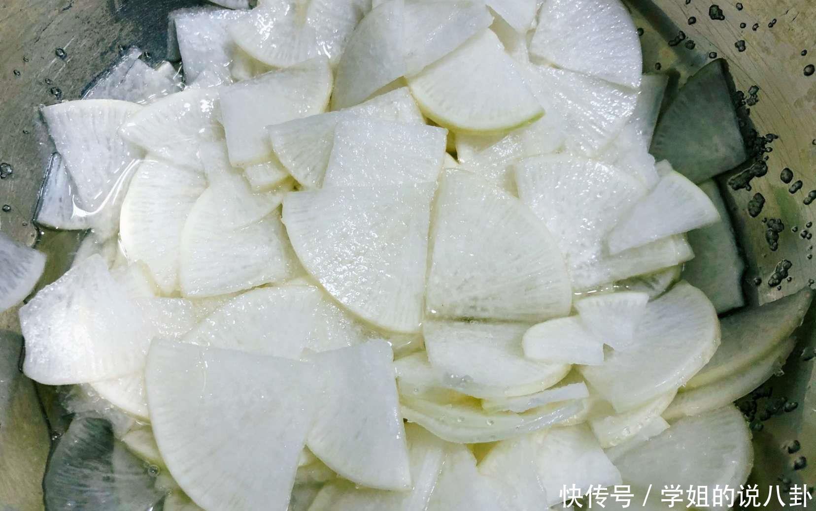 下饭|奶奶用了50年腌萝卜方子,做1次吃7天,开胃下饭,爽脆不回软