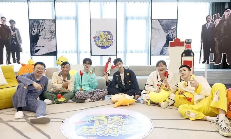 贾玲在综艺节目中情商太高,经常曝出金句,比如“既生大何生小”