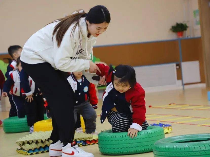 济南市|济南市七里山幼儿园连线临夏三幼开展教学交流活动