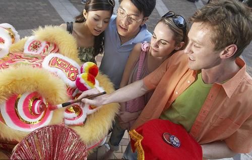  进食太多|中国糖尿病人数超1亿，医生忠告，想长寿，晨起两不要晚上两坚持