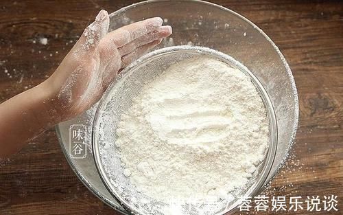 低筋面粉|买面粉,不是越贵越好,看清袋上这行数字再买,不然再便宜也别要