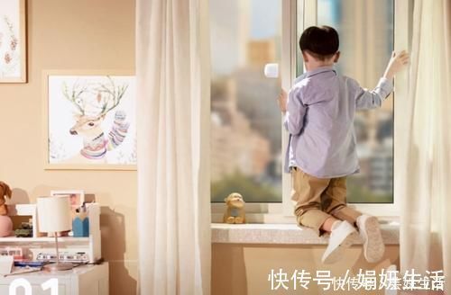 小安|宝妈下楼取快递,留4岁女儿独自午睡,回家后眼前景象吓到腿软!