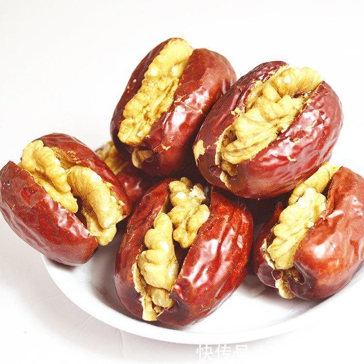 张总监|经常失眠不用怕,常吃此2种小零食,安神、补气血,自然睡得香