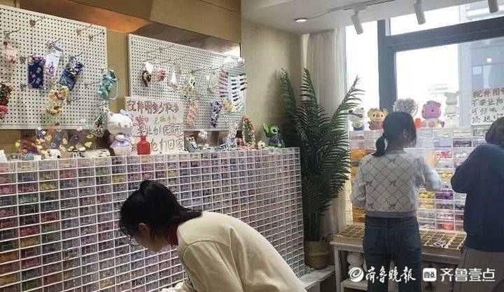 手作|济南各大商圈扎堆开店，DIY手工店如何抓住年轻人的心？