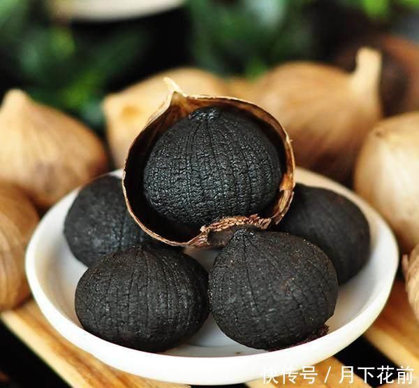 不起眼的几种食物, 是肝脏的“解毒王”每天吃一点, 排毒又养肝