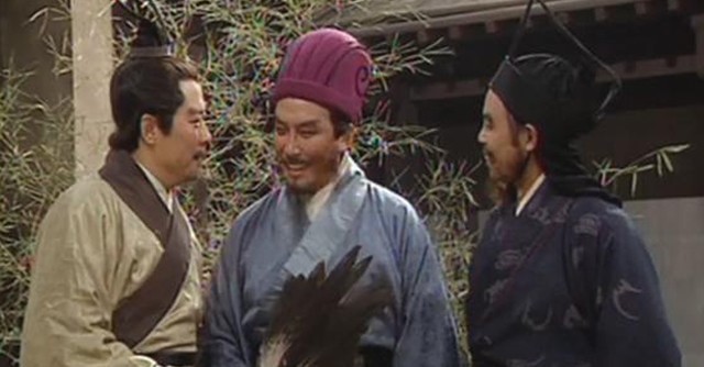 落魄|诸葛亮出山时，为什么一定要选择落魄的刘备，孙权和曹操不香吗？