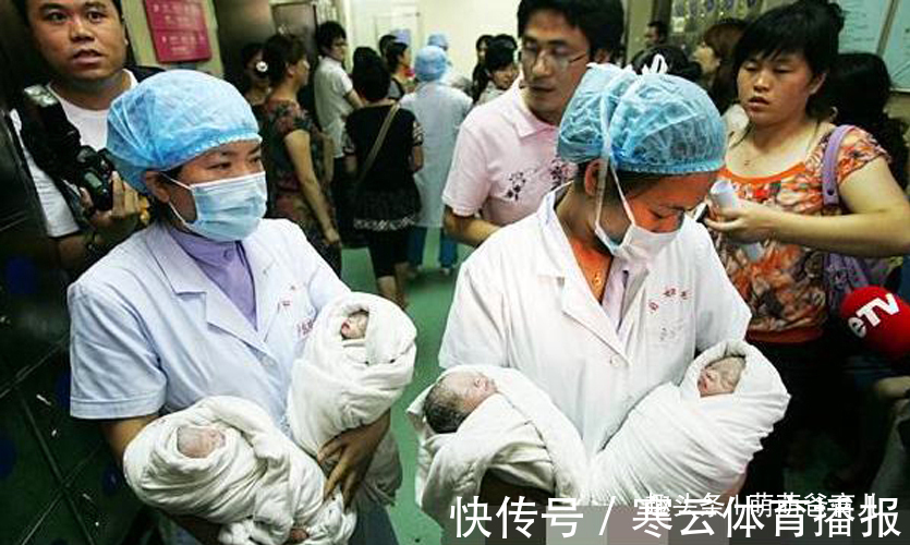 4胞胎|90后孕妈生下4胞胎,得知孩子性别后,宝爸:我上辈子拯救了地球