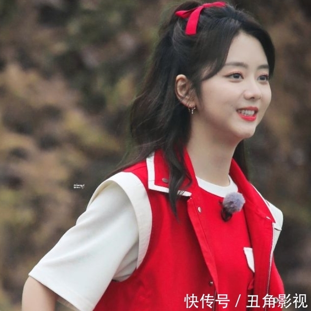 跑男9 谭松韵跟李沁《跑男9》同框,都是30岁,生图下的颜值把我看愣了