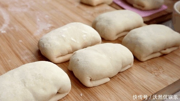 新疆|家庭版“烤包子”,不用发面,皮脆馅香,保证你吃一次就念念不忘