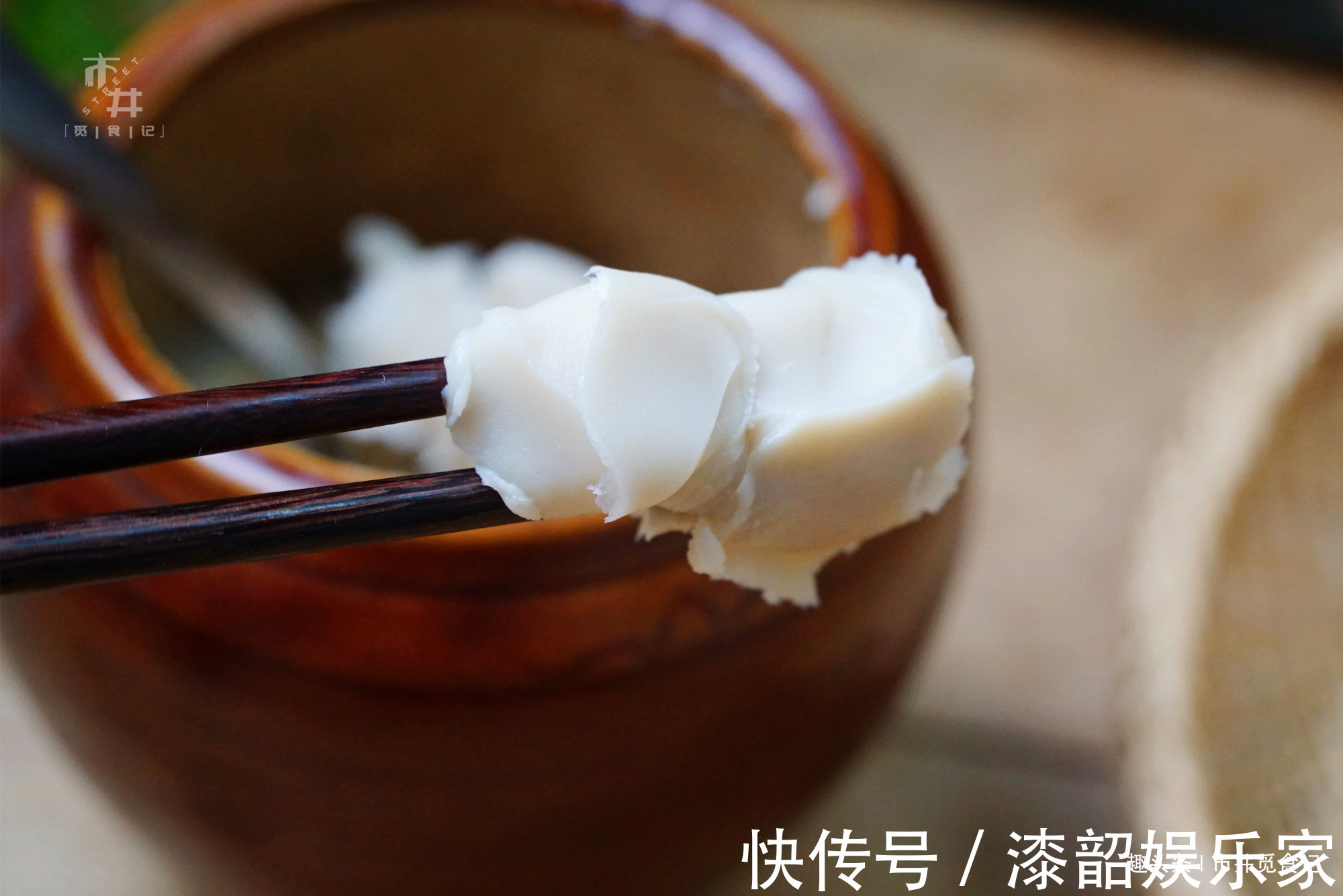 做葱油拌面,少用一味料,难怪不好吃,跟着黄磊做,吃的停不下来