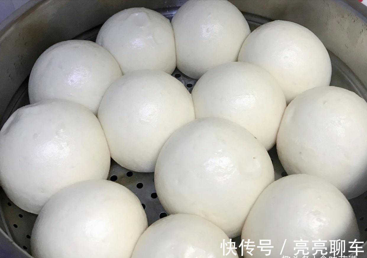 松软|馒头怎么做才好吃？关键在于和面，老师傅教你一招，个个松软好吃