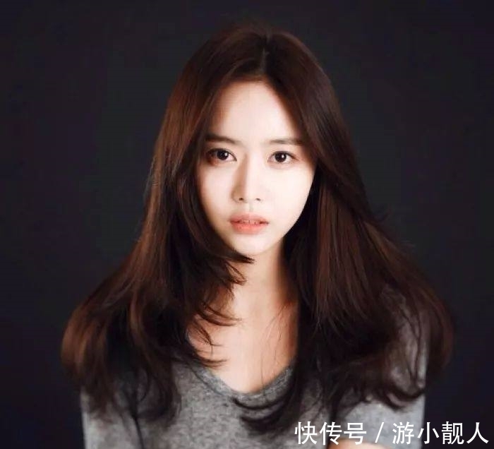 卷发直发还有卷曲度的划分,发质决定你的发型