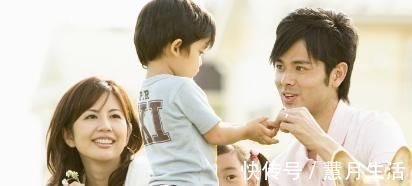 成绩|父母和孩子的沟通决定成绩?优秀父母做好3点,很重要