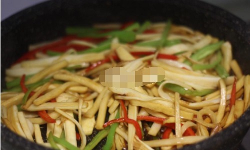 切一切炒一炒,脆嫩清爽,比肉还香