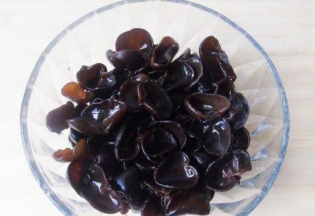 方法|泡腐竹只用清水就错了,学会饭店的方法,15分钟泡发还不夹硬