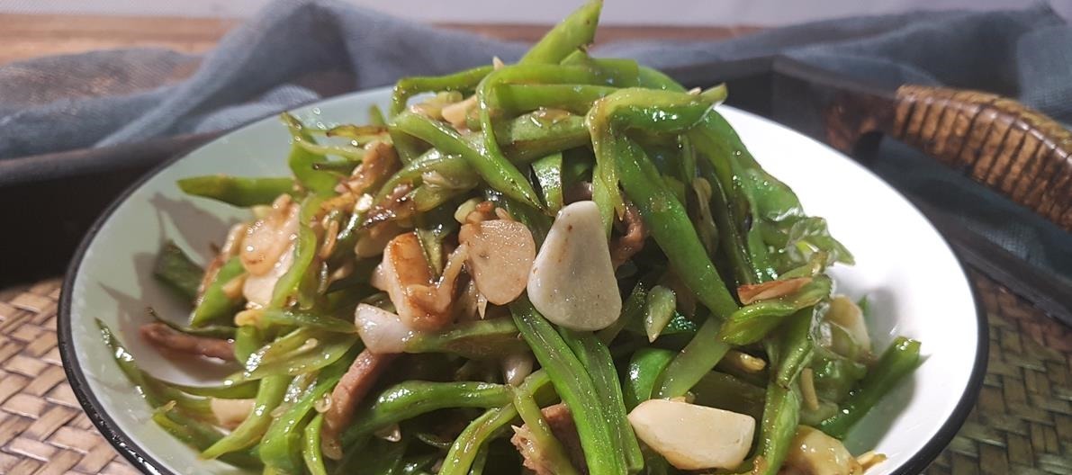 这菜不吃太可惜了,吃1斤等于吃20个鸡蛋,5元一斤,孩子要多吃