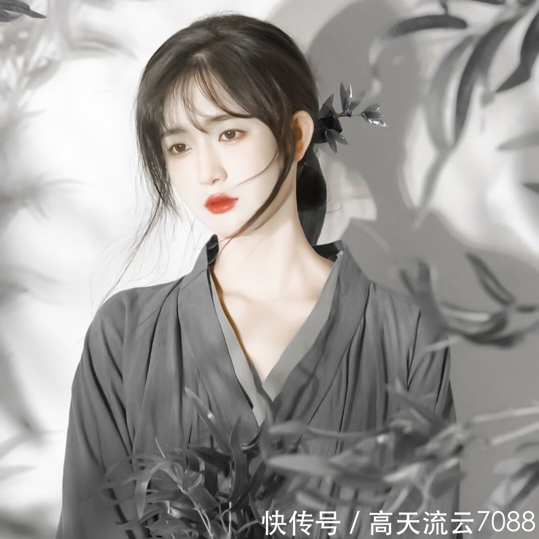 半世红尘@七绝《半世红尘醉梦谁》